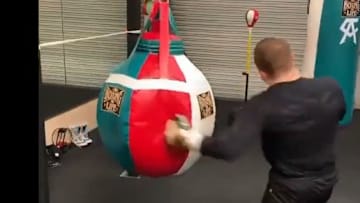 "Canelo" no pierde tiempo y espera mostrar nuevas armas a sus rivales