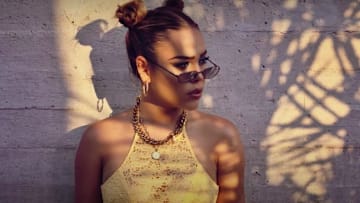 Danna Paola estrenó el videoclip del tema Sola