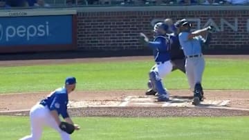 Cubs catcher Willson Contreras showed off his arm against the Mariners on Sunday