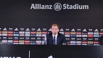 Dejan Kulusevski in conferenza stampa