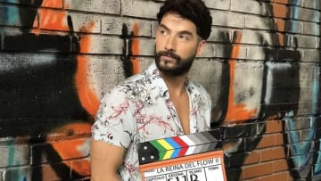 Carlos Torres es protagonista de la serie La Reina del Flow