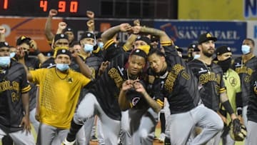 Águilas son los campeones de LIDOM |RICARDO ARDUENGO/Getty Images