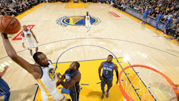 OAKLAND, CA - NOVEMBER 13: Kevin Durant #35 of the Golden State Warriors dunks the ball against the Orlando Magic on November 13, 2017 at ORACLE Arena in Oakland, California. NOTE TO USER: User expressly acknowledges and agrees that, by downloading and or using this photograph, user is consenting to the terms and conditions of Getty Images License Agreement. Mandatory Copyright Notice: Copyright 2017 NBAE (Photo by Noah Graham/NBAE via Getty Images)