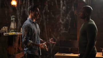 Superman & Lois -- "Into Oblivion" -- Image Number: SML208b_0330r.jpg -- Pictured (L-R): Tyler Hoechlin as Clark Ken and Wolé Parks as John Henry Irons -- Photo: Shane Harvey/The CW -- (C) 2022 The CW Network, LLC. All Rights Reserved