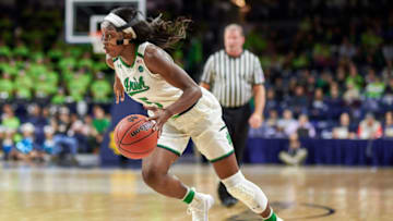 SOUTH BEND, IN - DECEMBER 28: Notre Dame Fighting Irish guard Jackie Young (5) dribbles the basketball during the women's college basketball game between the Syracuse Orange and the Notre Dame Fighting Irish on December 28, 2017, at the Purcell Pavilion in South Bend, IN. (Photo by Robin Alam/Icon Sportswire via Getty Images)