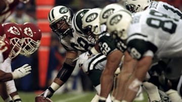 1 Nov 1998: Center Kevin Mawae #68 of the New York Jets in action during the game against the Kansas City Chiefs at the Arrowhead Stadium in Kansas City, Missouri. The Jets defeated the Chiefs 20-17. Mandatory Credit: Jon Ferrey /Allsport