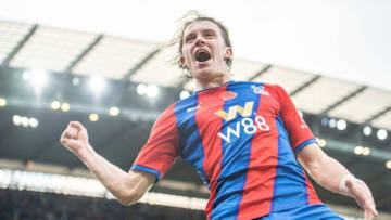 MANCHESTER, ENGLAND - OCTOBER 30: Conor Gallagher of Crystal Palace celebrates after scoring a goal during the Premier League match between Manchester City and Crystal Palace at Etihad Stadium on October 30, 2021 in Manchester, England. (Photo by Sebastian Frej/MB Media/Getty Images)