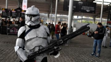 A man dressed up as a Star Wars character poses on October 27, 2017 during the Comic Con festival at the Grande Halle de la Villette in Paris. / AFP PHOTO / STEPHANE DE SAKUTIN (Photo credit should read STEPHANE DE SAKUTIN/AFP/Getty Images)