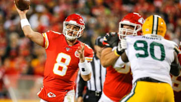 KANSAS CITY, MO - OCTOBER 27: Matt Moore #8 of the Kansas City Chiefs throws a fourth quarter pass against the Green Bay Packers at Arrowhead Stadium on October 27, 2019 in Kansas City, Missouri. (Photo by David Eulitt/Getty Images)