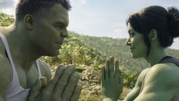 (L-R): Mark Ruffalo as Smart Hulk / Bruce Banner and Tatiana Maslany as Jennifer "Jen" Walters/She-Hulk in Marvel Studios' She-Hulk: Attorney at Law, exclusively on Disney+. Photo courtesy of Marvel Studios. © 2022 MARVEL.