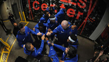 LOS ANGELES, CA - DECEMBER 17: LA Clippers huddle up before the game against the Portland Trail Blazers on December 17, 2018 at STAPLES Center in Los Angeles, California. NOTE TO USER: User expressly acknowledges and agrees that, by downloading and/or using this Photograph, user is consenting to the terms and conditions of the Getty Images License Agreement. Mandatory Copyright Notice: Copyright 2018 NBAE (Photo by Andrew D. Bernstein/NBAE via Getty Images)
