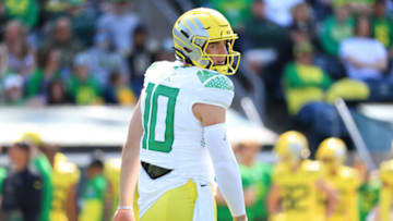 Josh Pate said on Late Kick that some college football fans don't even know that former Auburn football QB Bo Nix transferred to Oregon (Photo by Abbie Parr/Getty Images)