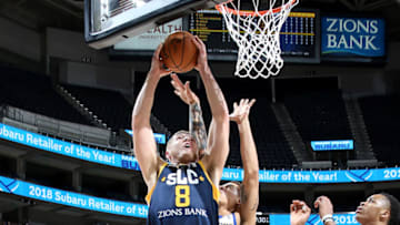SALT LAKE CITY, UT - FEBRUARY 08: Tanner McGrew #8 of the Salt Lake City Stars goes up for the shot over Deyonta Davis #21 of the Santa Cruz Warriors at vivint.SmartHome Arena on February 08, 2019 in Salt Lake City, Utah. Copyright 2019 NBAE (Photo by Melissa Majchrzak/NBAE via Getty Images)