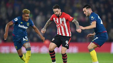 SOUTHAMPTON, ENGLAND - DECEMBER 27: Grady Diangana of West Ham United and Lucas Perez of West Ham United look on as Danny Ings of Southampton controls the ball during the Premier League match between Southampton FC and West Ham United at St Mary's Stadium on December 27, 2018 in Southampton, United Kingdom. (Photo by Dan Mullan/Getty Images)