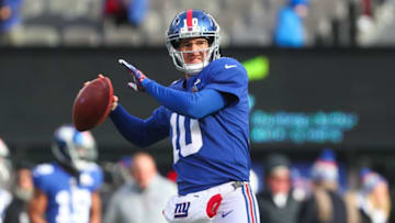 EAST RUTHERFORD, NJ - DECEMBER 31: Eli Manning