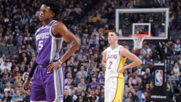 SACRAMENTO, CA - NOVEMBER 22: De'Aaron Fox