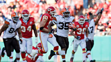 KANSAS CITY, MO - DECEMBER 20: Running back Jerome Harrison #35 of the Cleveland Browns runs the ball for a touchdown in the fourth quarter against the Kansas City Chiefs at Arrowhead Stadium on December 20, 2009 in Kansas City, Missouri. (Photo by Wesley Hitt/Getty Images)