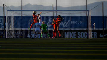 Houston Dash, OL Reign (Photo by Alex Goodlett/Getty Images)