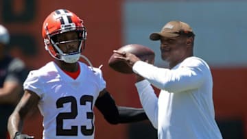 Cleveland Browns defensive coordinator Joe Woods works with cornerbacks during an NFL football practice at the team's training facility, Wednesday, June 16, 2021, in Berea, Ohio. [Jeff Lange / Akron Beacon Journal]Browns 6