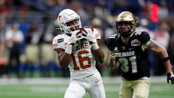 Kelvontay Dixon, Texas Football (Photo by Tim Warner/Getty Images)