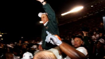 3 Jan 2002:. DIGITAL IMAGE. Mandatory Credit: Harry How/Getty Images