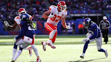 EAST RUTHERFORD, NJ - NOVEMBER 19: Travis Kelce