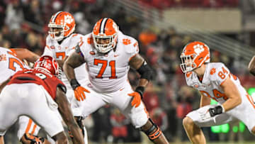 Clemson offensive lineman Jordan McFadden (71) blocks during the third quarter at Cardinal Stadium in Louisville, Kentucky Saturday, November 6, 2021.Ncaa Football Clemson At Louisville