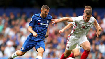 LONDON, ENGLAND - AUGUST 31: Mateo Kovacic of Chelsea is challenged by Jack O'Connell of Sheffield United during the Premier League match between Chelsea FC and Sheffield United at Stamford Bridge on August 31, 2019 in London, United Kingdom. (Photo by Clive Rose/Getty Images)