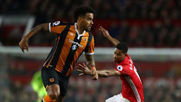 MANCHESTER, ENGLAND - FEBRUARY 01: Tom Huddlestone of Hull City and Marcus Rashford of Manchester United in action during the Premier League match between Manchester United and Hull City at Old Trafford on February 1, 2017 in Manchester, England. (Photo by Clive Mason/Getty Images)