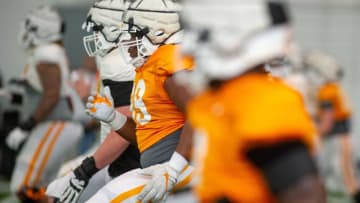 Tennessee defensive players perform drills during Tennessee football spring practice at University of Tennessee on Saturday, March 26, 2022.Kns Ut Spring Fball 5 0532