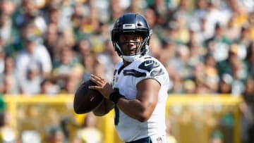 GREEN BAY, WI - SEPTEMBER 10: Russell Wilson