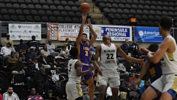 Legacy's Jacobi Wright takes a shot during the Governor's Challenge on Friday, Dec. 27, 2019.20191227govcha Mr 9653