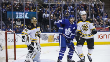 TORONTO, ON - JANUARY 12: John Tavares #91 of the Toronto Maple Leafs battles in front of the net against Zdeno Chara #33 of the Boston Bruins during the second period at the Scotiabank Arena on January 12, 2019 in Toronto, Ontario, Canada. (Photo by Kevin Sousa/NHLI via Getty Images)