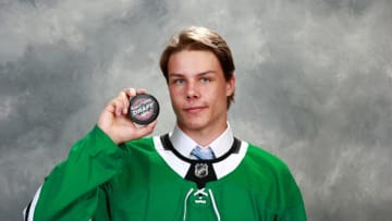 CHICAGO, IL - JUNE 23: Miro Heiskanen, third overall pick of the Dallas Stars, poses for a portrait during Round One of the 2017 NHL Draft at United Center on June 23, 2017 in Chicago, Illinois. (Photo by Jeff Vinnick/NHLI via Getty Images)