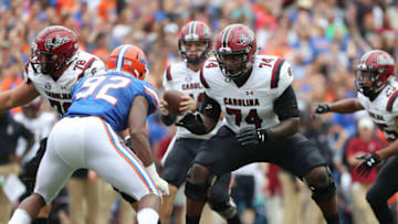 South Carolina football's Dennis Daley blocks against Florida. Mandatory Credit: Kim Klement-USA TODAY Sports