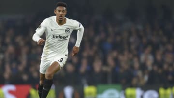 LONDON, ENGLAND - MAY 09: Sebastien Haller of Eintracht Frankfurt controls the ball during the UEFA Europa League Semi Final Second Leg match between Chelsea and Eintracht Frankfurt at Stamford Bridge on May 9, 2019 in London, England. (Photo by TF-Images/Getty Images)