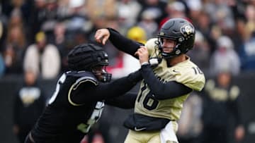 Thus far, the Colorado football offense has outplayed the defense through the first few days of the Buffaloes' 2023 fall camp Mandatory Credit: Ron Chenoy-USA TODAY Sports