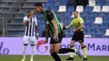 CITTA DEL TRICOLORE STADIUM, REGGIO EMILIA, ITALY - 2022/05/07: Gianluca Scamacca of US Sassuolo celebrates after scoring the goal of 1-0 during the Serie A football match between US Sassuolo and Udinese. Sassuolo and Udinese drew 1-1. (Photo by Insidefoto/Insidefoto/LightRocket via Getty Images)