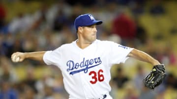 LOS ANGELES, CA - SEPTEMBER 19: Greg Maddux #36 of the Los Angeles Dodgers pitches against the San Francisco Giants at Dodger Stadium on September 19, 2008 in Los Angeles, California. (Photo by Lisa Blumenfeld/Getty Images)