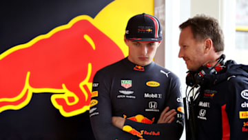 SAO PAULO, BRAZIL - NOVEMBER 15: Max Verstappen of Netherlands and Red Bull Racing and Red Bull Racing Team Principal Christian Horner talk in the garage during practice for the F1 Grand Prix of Brazil at Autodromo Jose Carlos Pace on November 15, 2019 in Sao Paulo, Brazil. (Photo by Mark Thompson/Getty Images)