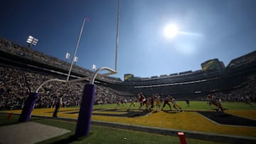 BATON ROUGE, LA - NOVEMBER 11: A general view of action between the LSU Tigers and the Arkansas Razorbacks at Tiger Stadium on November 11, 2017 in Baton Rouge, Louisiana. (Photo by Chris Graythen/Getty Images)