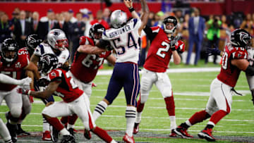 HOUSTON, TX - FEBRUARY 05: Matt Ryan #2 of the Atlanta Falcons throws a pass over Dont'a Hightower #54 of the New England Patriots in the second quarter during Super Bowl 51 at NRG Stadium on February 5, 2017 in Houston, Texas. (Photo by Gregory Shamus/Getty Images)