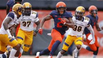 CHAMPAIGN, IL - SEPTEMBER 01: Reggie Corbin #2 of the Illinois Fighting Illini runs the ball during the game against the Kent State Golden Flashes at Memorial Stadium on September 1, 2018 in Champaign, Illinois. (Photo by Michael Hickey/Getty Images)