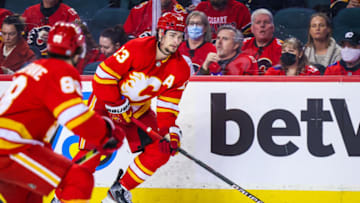 Mar 7, 2022; Calgary, Alberta, CAN; Sean Monahan. Mandatory Credit: Sergei Belski-USA TODAY Sports