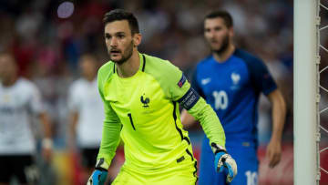 Hugo LLoris during the UEFA EURO semi final match between Germany and France at Stade Velodrome on July 7, 2016 in Marseille, France. (Photo by Foto Olimpik/NurPhoto via Getty Images)
