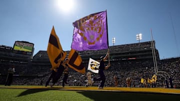 BATON ROUGE, LA - NOVEMBER 11: LSU Tigers cheerleaders perform at Tiger Stadium on November 11, 2017 in Baton Rouge, Louisiana. (Photo by Chris Graythen/Getty Images)