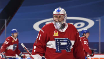 MONTREAL, QC - FEBRUARY 19: Goaltender Cayden Primeau (Photo by Minas Panagiotakis/Getty Images)