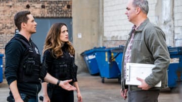 CHICAGO P.D. -- "Trigger" Episode 607 -- Pictured: (l-r) Jesse Lee Soffer as Det. Jay Halstead, Marina Squerciati as Officer Kim Burgess, Cayne Collier as Foreman -- (Photo by: Matt Dinerstein/NBC)