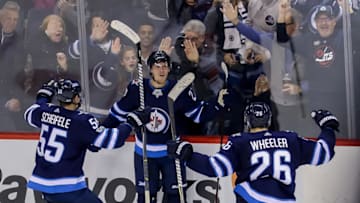 WINNIPEG, MB - OCTOBER 14: Mark Scheifele