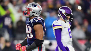 FOXBOROUGH, MA - DECEMBER 02: Trey Flowers #98 of the New England Patriots reacts in front of Kirk Cousins #8 of the Minnesota Vikings during the second half at Gillette Stadium on December 2, 2018 in Foxborough, Massachusetts. (Photo by Billie Weiss/Getty Images)